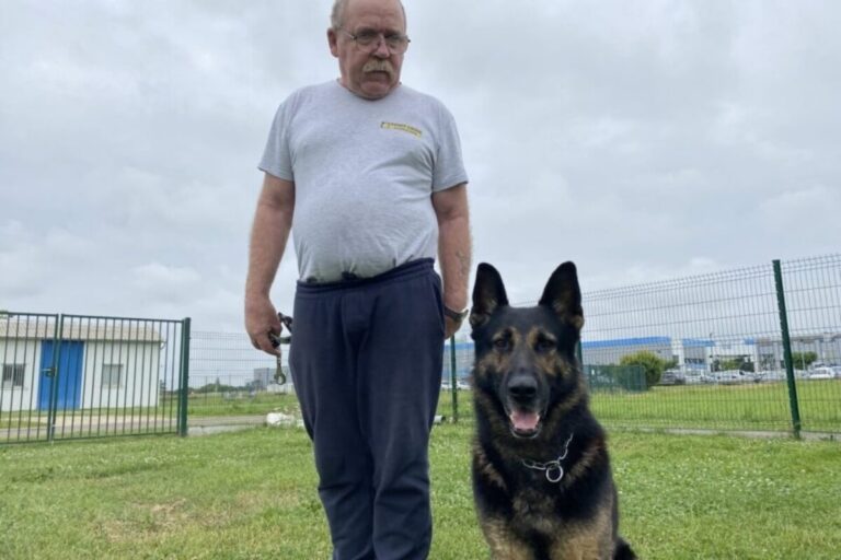 Joël Belloc et son malinois Sysko, duo star du concours canin de Marmande 2025, prêts pour deux jours de démonstrations spectaculaires.
